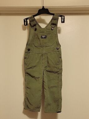 NWT: Oshkosh Toddler Boys Green Overalls